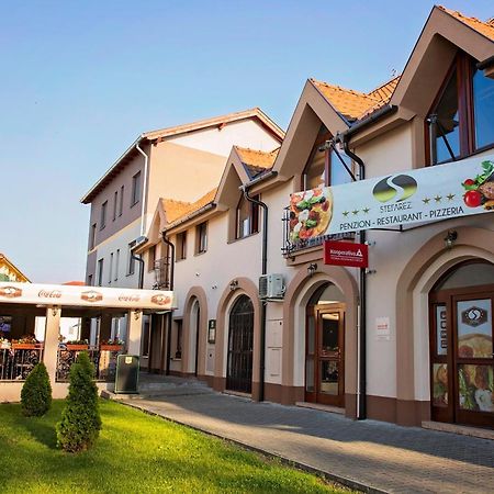 Penzion Stefarez New Veľký Meder Εξωτερικό φωτογραφία